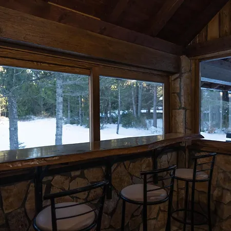 Mountain House Skimont,