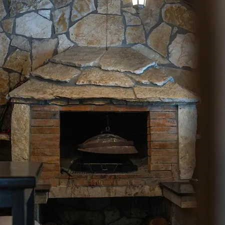 Mountain House Skimont,